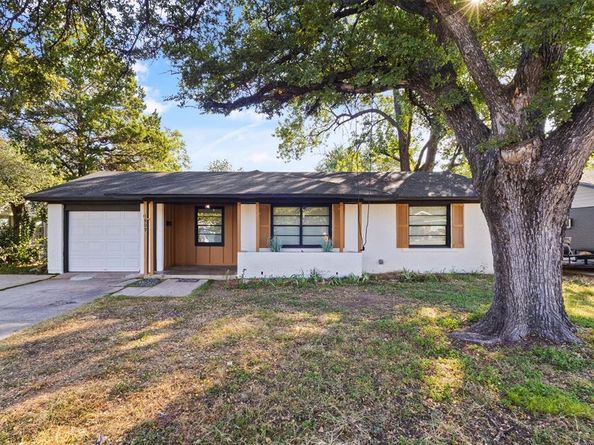 1809  Balla Way , Grand Prairie Texas 75051