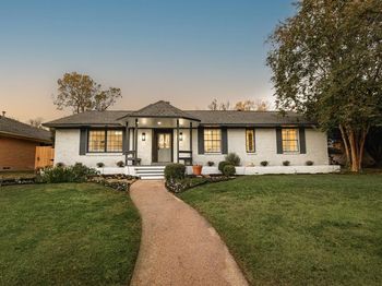 9723  Broken Bow Road 