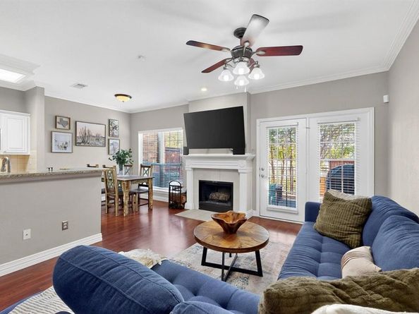 2344  Southcourt Circle , Irving Texas 75038