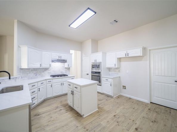 2740  Fern Valley Lane , Rockwall Texas 75087