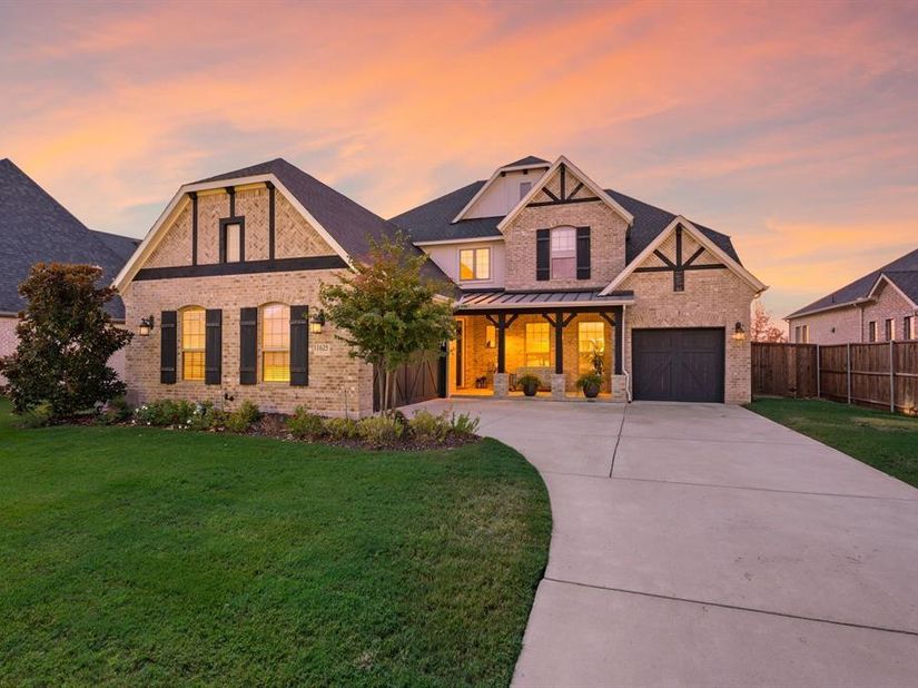 11625  Slumber Falls Drive , Flower Mound Texas 76226