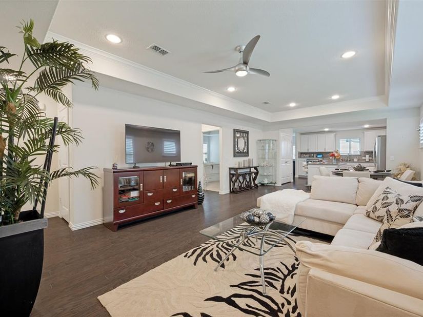 8946  Twin Pines Lane , Frisco Texas 75036