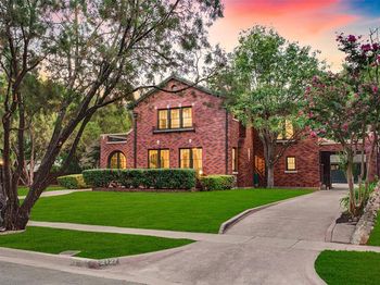 2127  Pembroke Drive 