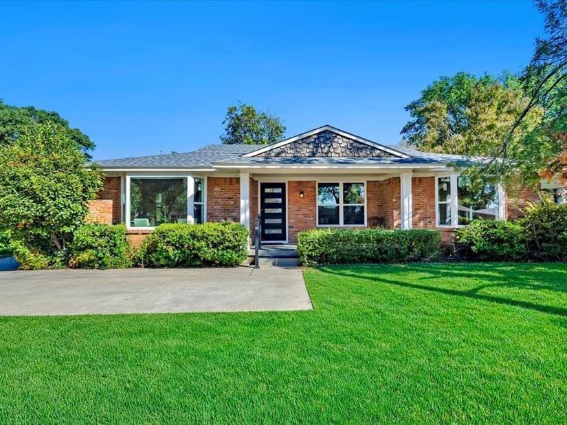 732  James Drive , Richardson Texas 75080