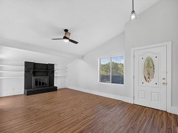 2922  Bonanza Lane 
