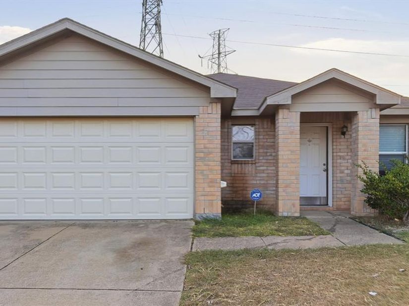 6213  Balcony Lane , Dallas Texas 75241