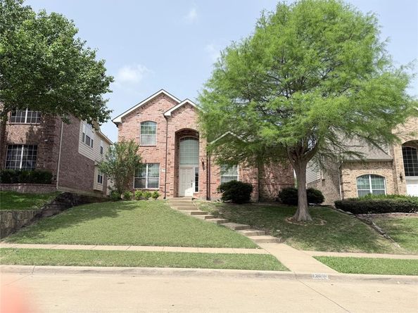 1209  Crabtree Street , Garland Texas 75040