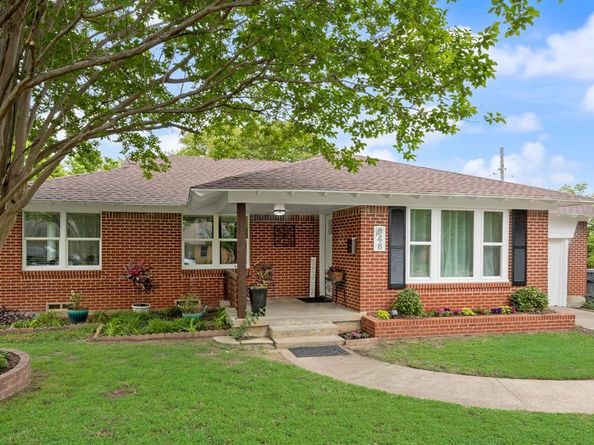 848  Glen Arbor Drive , Dallas Texas 75241