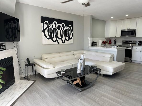 6108  Abrams Road  414, Dallas Texas 75231