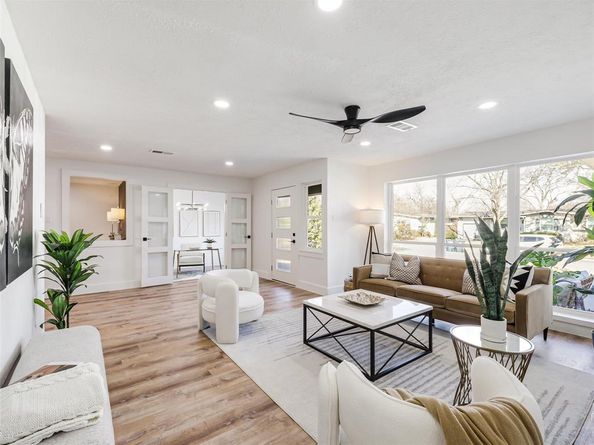 9011  Liptonshire Drive , Dallas Texas 75238