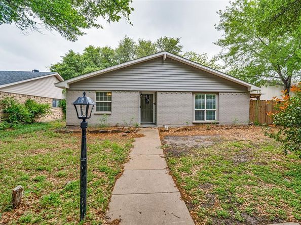 310  Thistle Drive , Garland Texas 75043