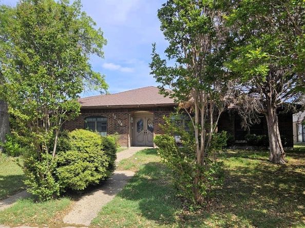 12804  Whispering Hills Drive , Dallas Texas 75243