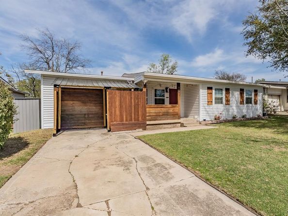 6681  Marie Street , North Richland Hills Texas 76180