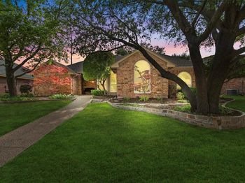 1104  Timberbend Trail 