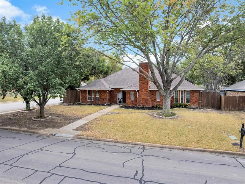 816  Autumn Lake Drive , Allen Texas 75002