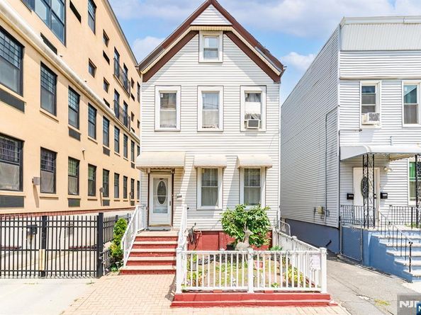 186 Culver Avenue, Jersey City NJ 07305