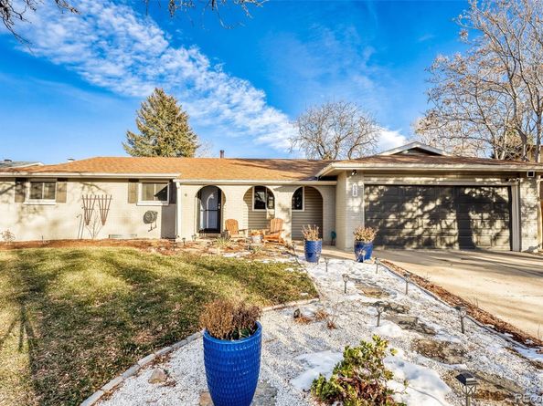 628 S Oswego, Aurora CO 80112