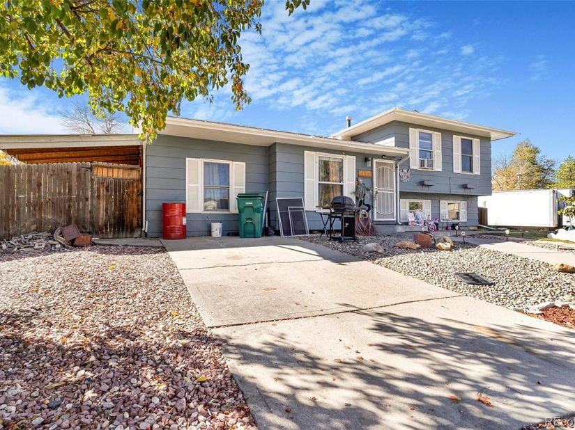 1444 S Helena Circle, Aurora CO 80017