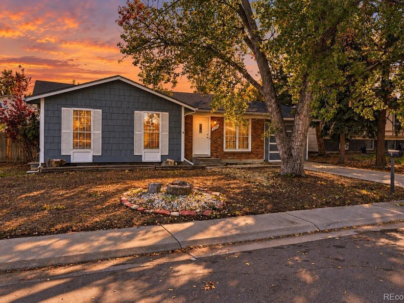 16518 E Wesley Avenue, Aurora CO 80013