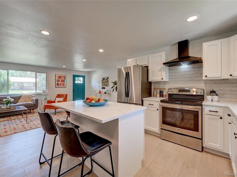 1872 S Quay Street, Lakewood CO 80232