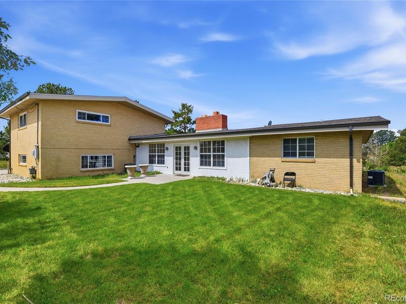 16600 E Arapahoe Road, Foxfield CO 80016