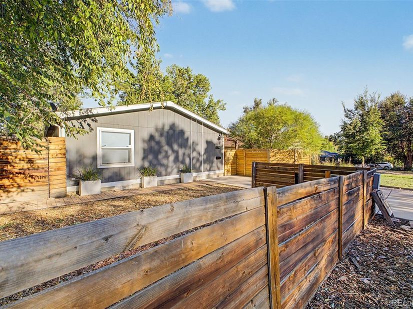 370 Irving Street, Denver CO 80219