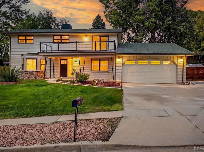 2681 S Chase Lane, Lakewood CO 80227