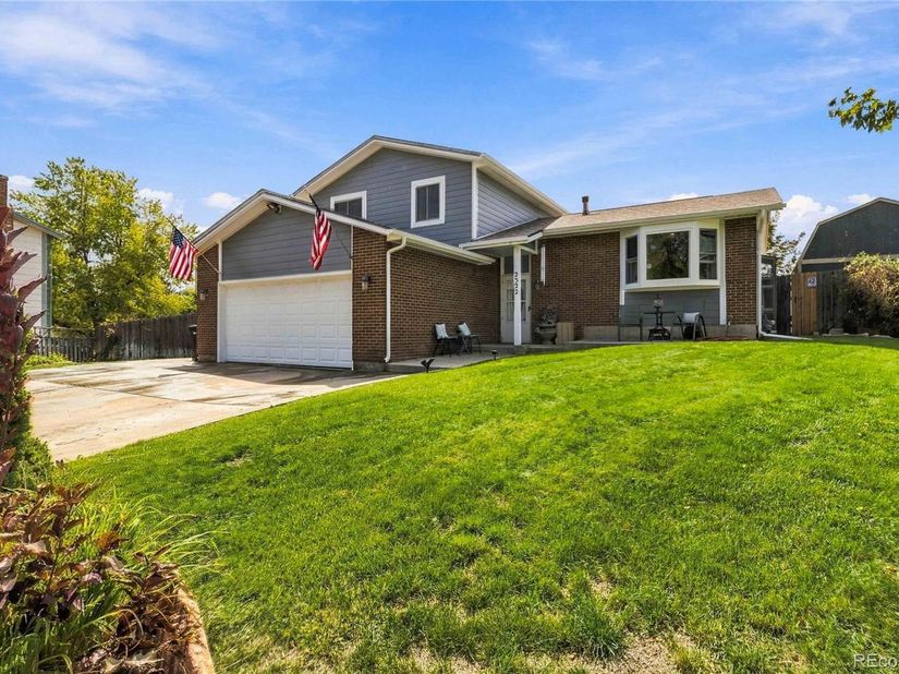 2322 E 101st Place, Thornton CO 80229
