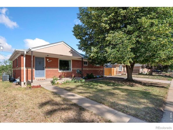 7270 Avrum Drive, Denver CO 80221
