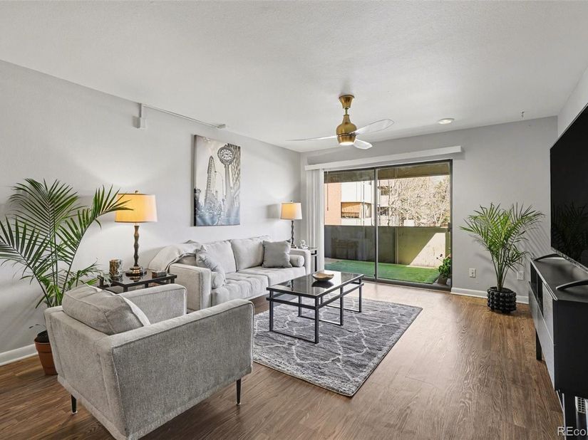 2227 Canyon Boulevard 211, Boulder CO 80302