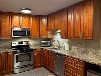 615 S Clinton Street