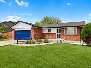 3963 W 65th Place