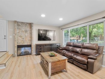 1206 S Dillon Way