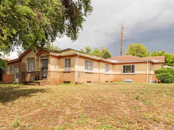 2906 N Colorado Boulevard