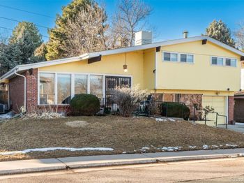 3021 S Valentia Street