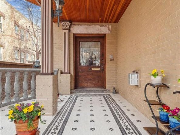 1022 N Pearl Street 101, Denver CO 80203