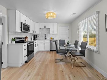 514 S Lowell Boulevard