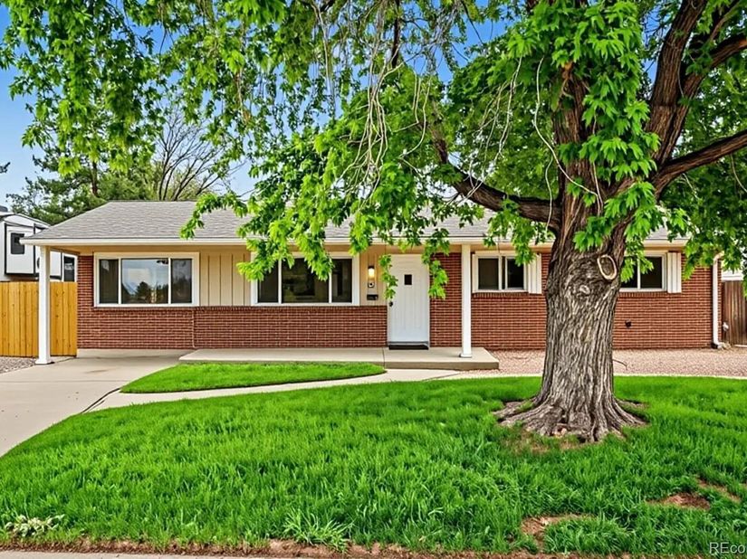 930 Hemlock Way, Broomfield CO 80020