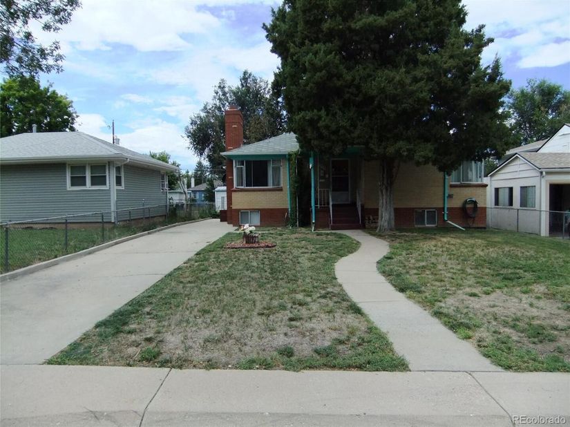 1355 Hanover Street, Aurora CO 80010