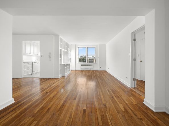 3512 Oxford Avenue 6C, Bronx NY 10463