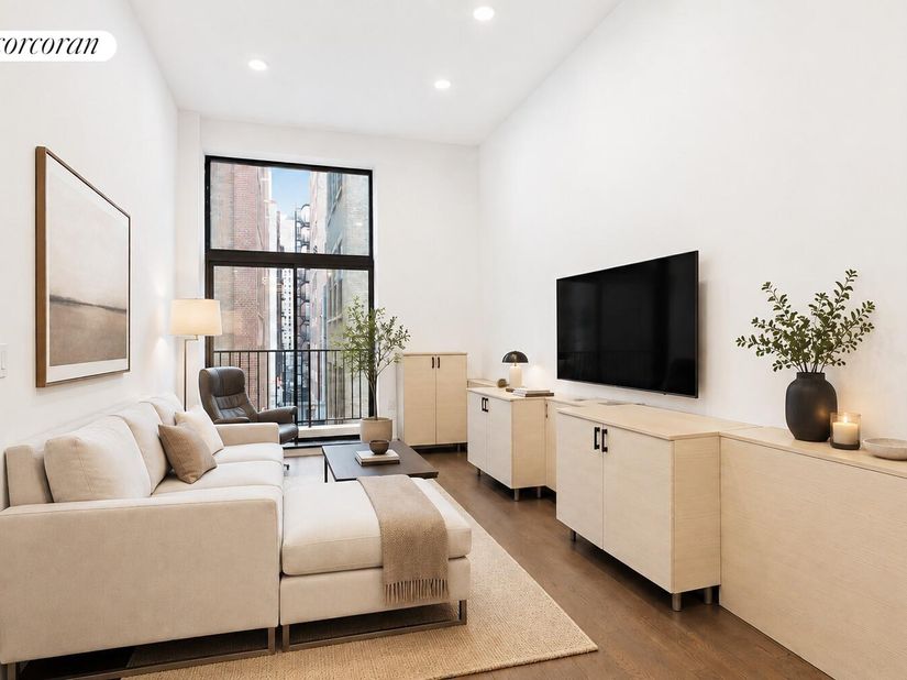 372 5th Avenue 4M, New York NY 10018
