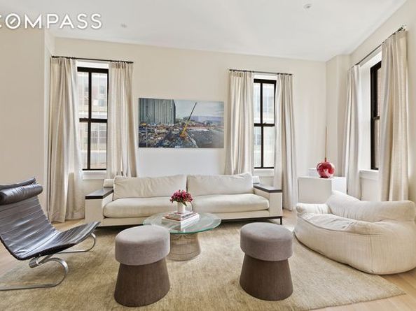 100 Barclay Street 17L, New York NY 10007