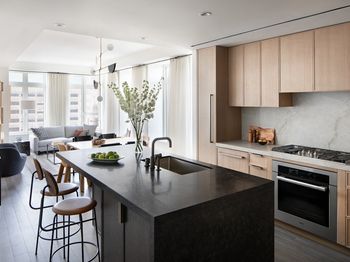 543 West 122nd Street