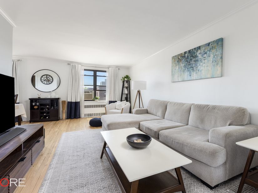 87-09 34th Avenue 6J, Queens NY 11372