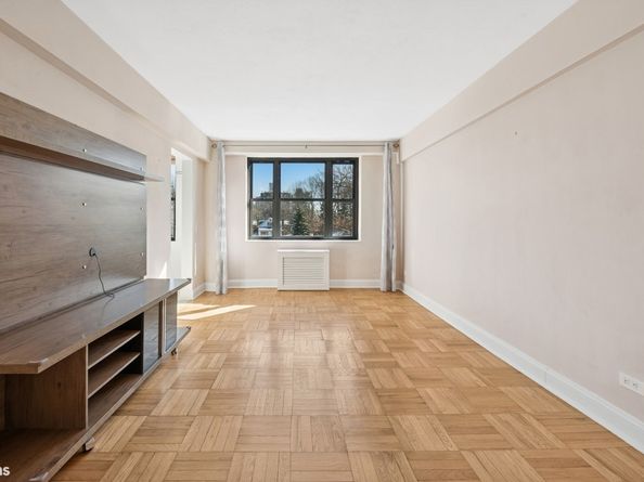 3103 Fairfield Avenue 5D, Bronx NY 10463