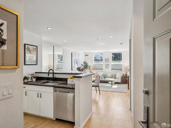 8200 Oceanview Terrace