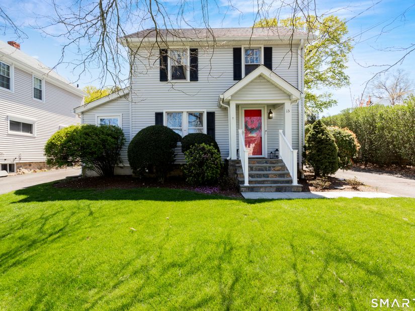 13 Ledge Lane, Stamford CT 06905
