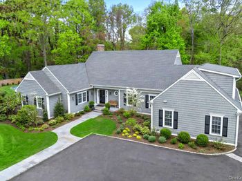 18 Matinecock Farms Road