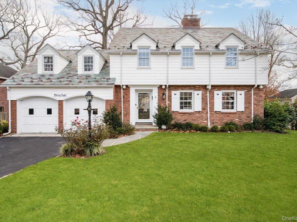 38 Mason Drive, Manhasset NY 11030