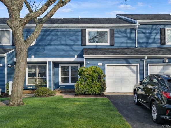 100 Baker Court 113, Island Park NY 11558